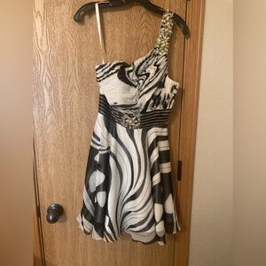 Prom or homecoming dress!!